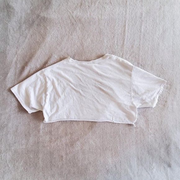cropped band tee crop top tshirt🎸 - Picture 3 of 3